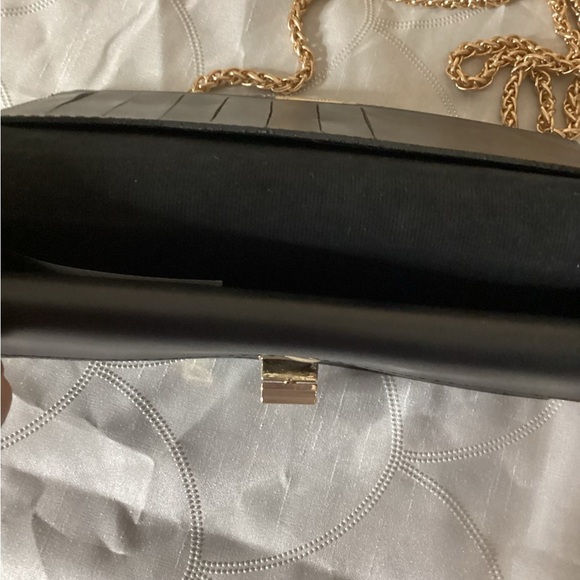 NWOT Lucky Bees Vegan Leather Crossbody (perfect for Prom or Wedding) - Picture 4 of 14